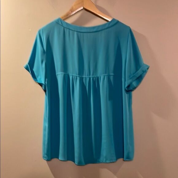 LOFT Cuffed Sleeve Boxy Blouse - Picture 5 of 7